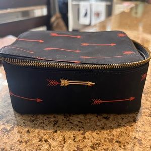 EUC Stella and Dot jewelry case